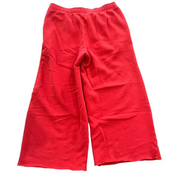 Universal Threads Womens Sweatpants Medium Red Very Wide Leg Cut Off Barrel Raw - Picture 7 of 8